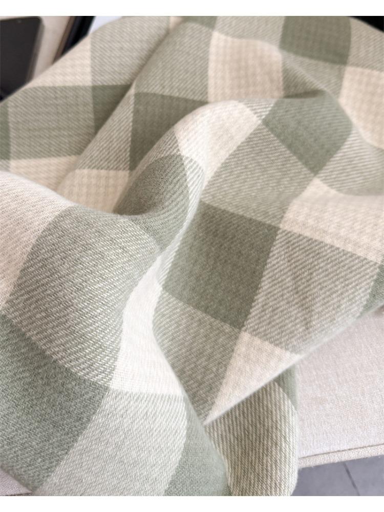 British Classic Plaid Scarf  Striped Unisex Winter Wrap, Soft Warm Windproof Tassel Edges, Versatile Male & Female Scarf