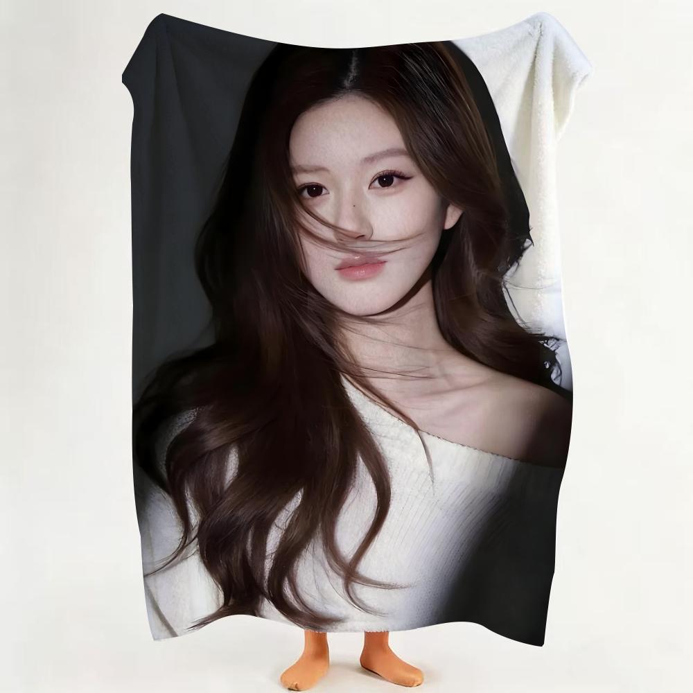 

Celebrity Z Zhao L Lusi Throw Flannel Throw Blanket Suitable for Sofa Living Room Bedroom 75cmx90cm