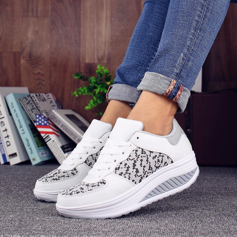 Women's casual sports shoes fashion trends fitness shoes mesh surface women's walking height increase elastic band running shoes