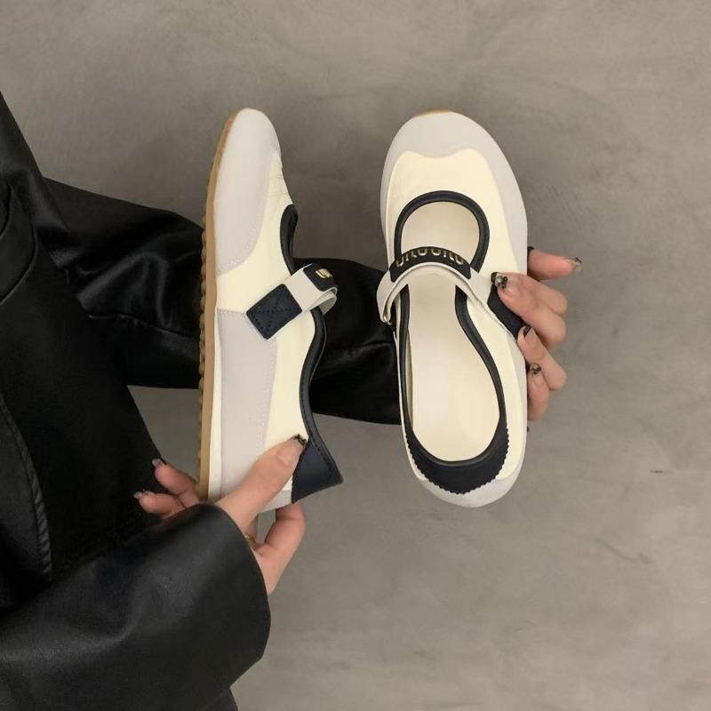 Autumn retro red ballet women's new sports board shoes flat bottom shallow mouth Mary Jane single shoes