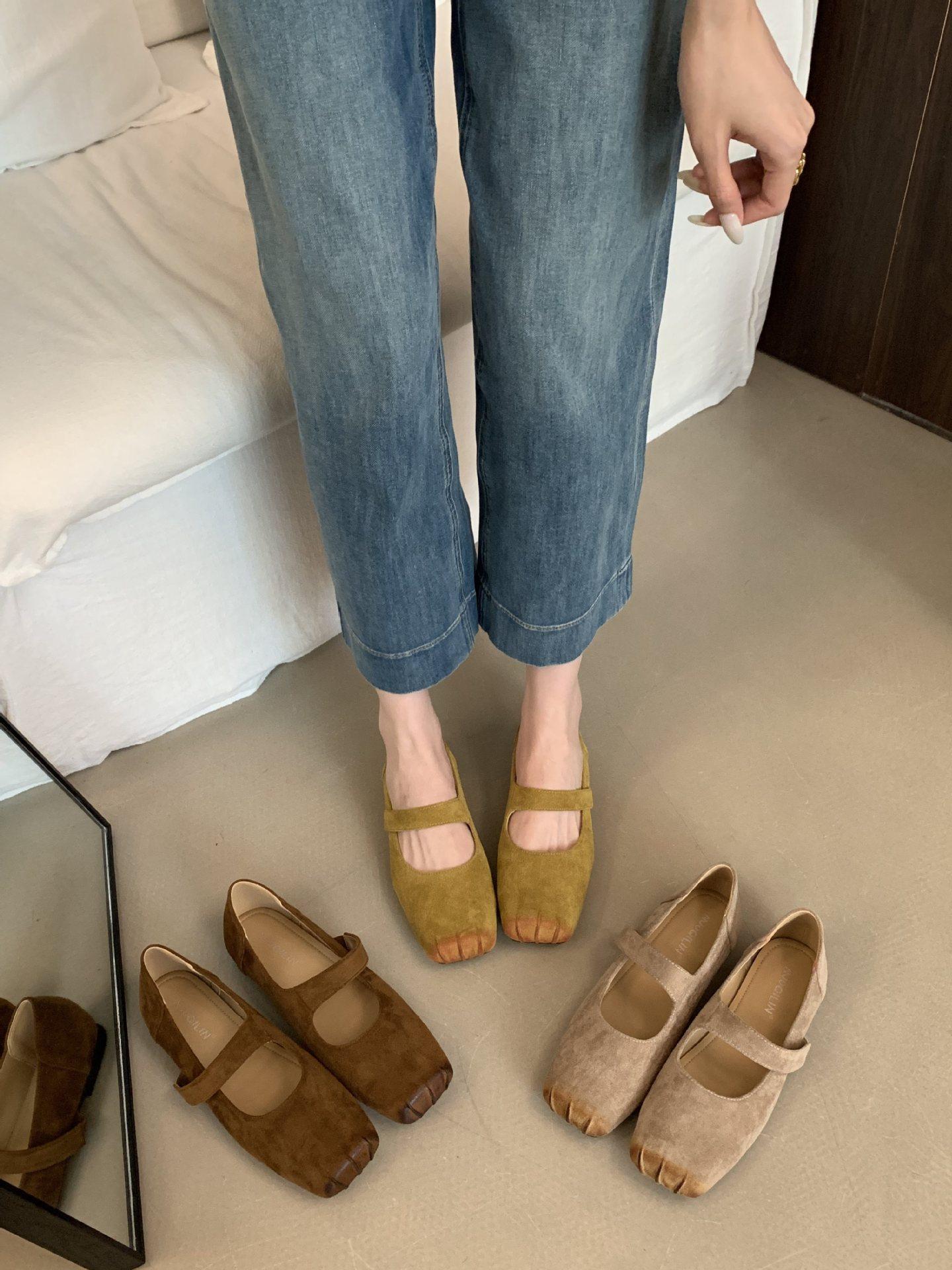 

French square head inner height increase ballet shallow mouth single shoes women s 2025 new summer and autumn skirt Mary Jane 39 темно-коричневого кольору