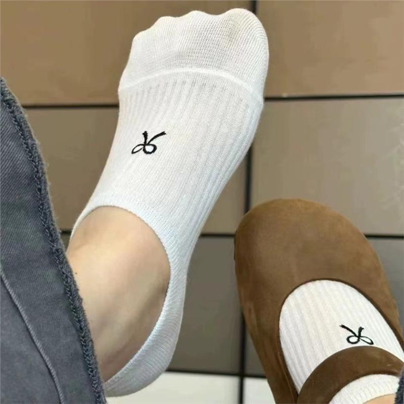 Women's Japanese Retro Cartoon Bow Jacquard Boat Socks - Breathable, Low-Cut, Short Casual Socks for Students & Sports