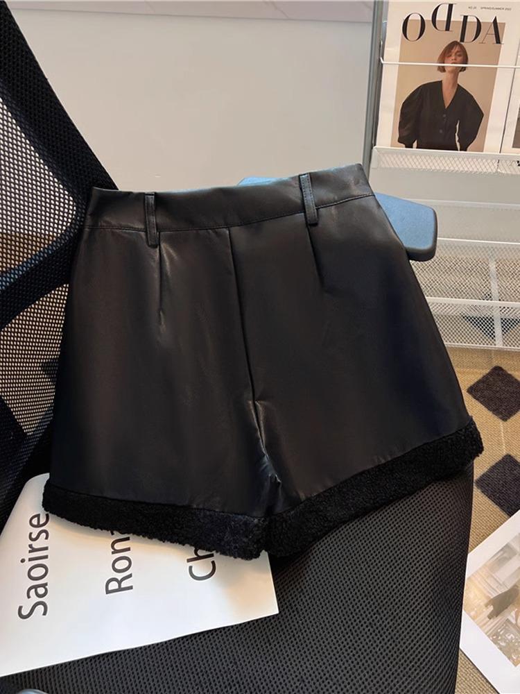 

Женские шорты с высокой талией в стиле пэчворк из кожи с отделкой из овечьей шерсти - трендовая осенне-зимняя верхняя одежда Extra Large чёрный