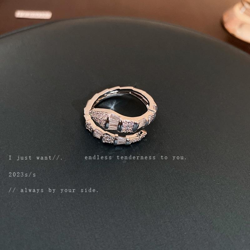 European and American Personality Fashion Exaggerated Zircon Serpentine Open Ring Simple Metal Style Index Finger Ring Temperament Jewelry