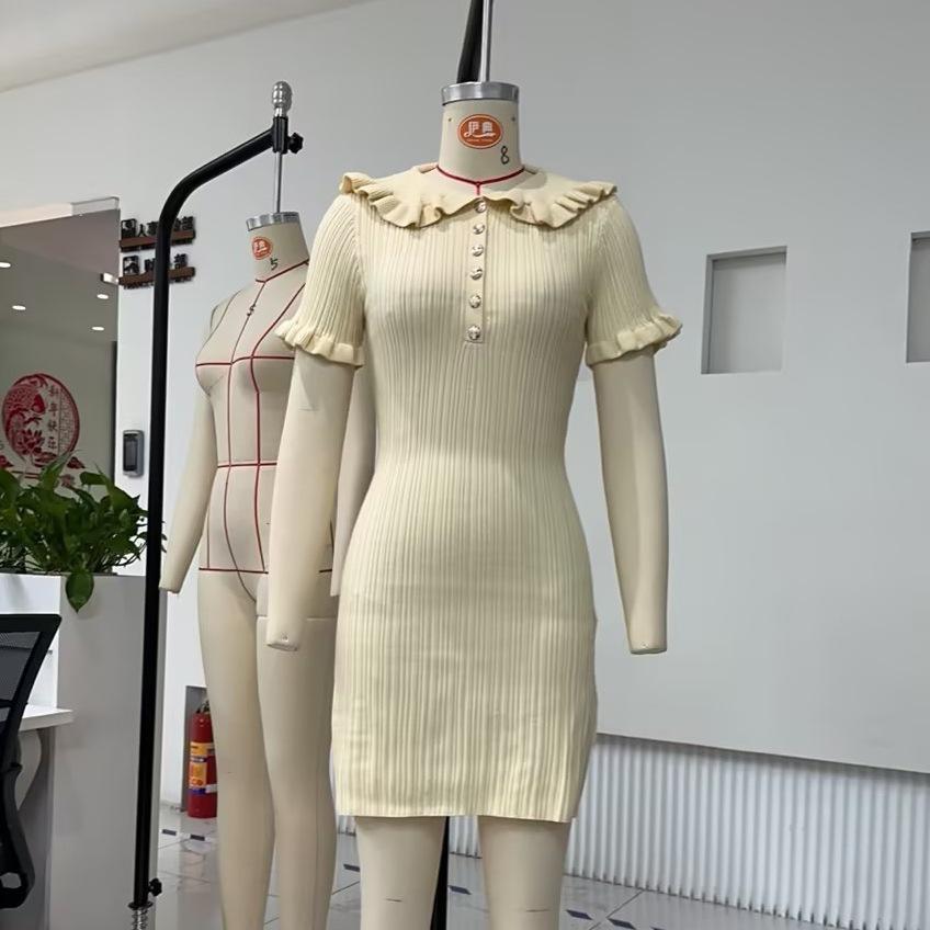 Elegantes gestricktes kurzes Kleid mit Rüschen und Ärmeln: Vintage, Lässig, Kurvenbetont, High-Waist Mini-Kleider 2026 Sommer Neuheiten