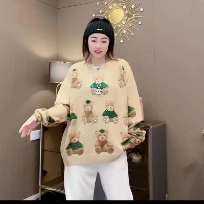 European Chic Autumn Bear Sweatshirt: Plush, Trendy & Versatile Women's Top