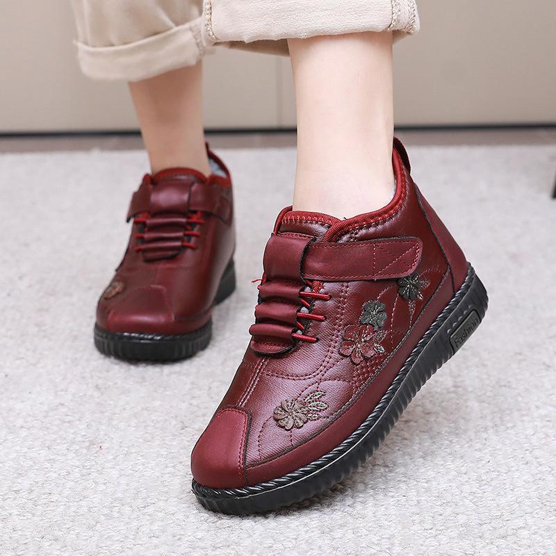 Baumwollschuhe Damen 2025 Winter neu altes Peking Samt verdickt warm weiche Sohle rutschfest Mutterschuhe mittleren Alters und ältere Baumwollstiefel