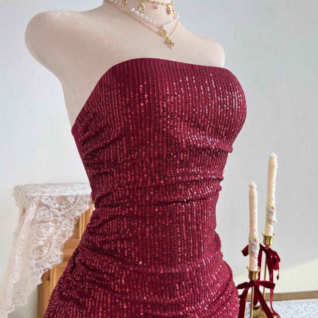 Europäischer und amerikanischer Stil neues Tube Top Pailletten Neckholder Träger Rüschenrand schmale Hüftumhüllung sexy Partykleid Damen