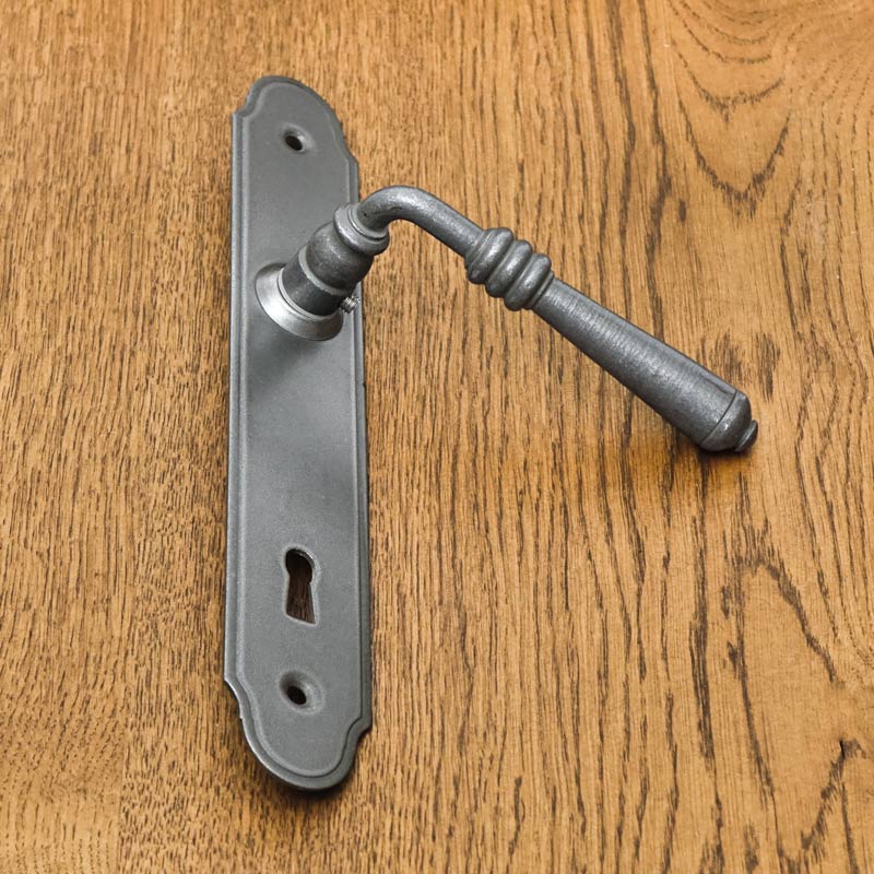 DEVON Door Handle with Key Plate 90mm STEEL