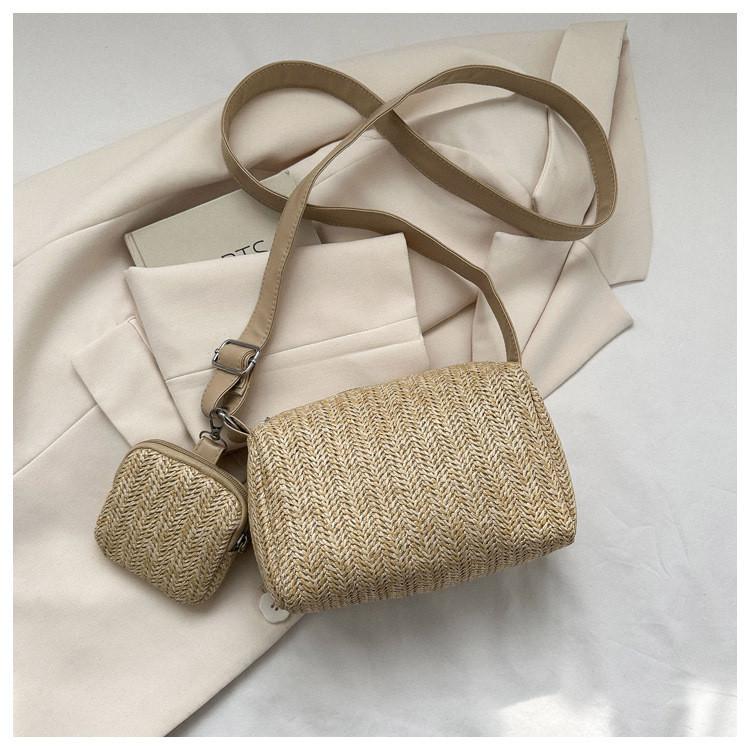 

Simple And Fresh Small Shoulder Bag With Woven Design For Women хакі