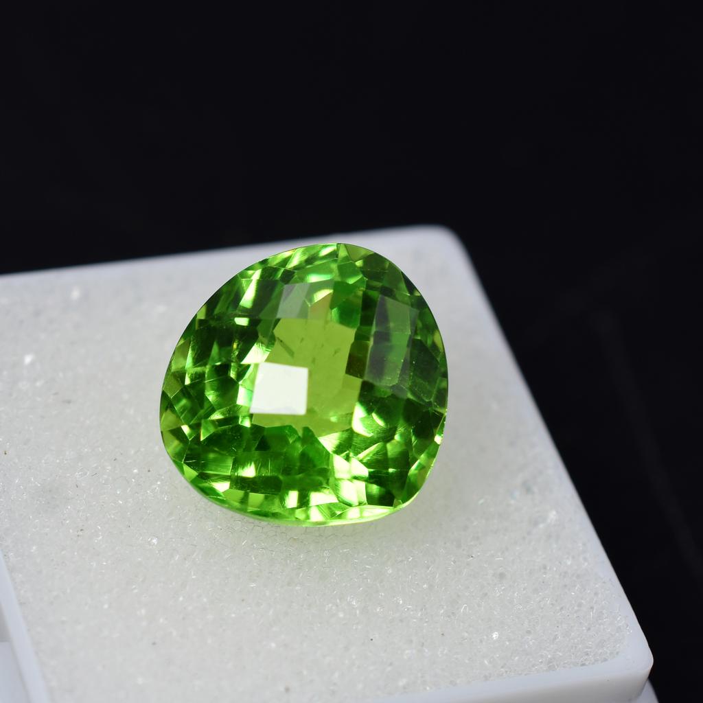 Natural Green Peridot Pear 12.15 Ct Cut Expensive   Loose Gemstone