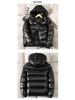 Chaqueta de Plumón Corta con Capucha para Hombre Estilo Coreano Invierno 2025 - Gruesa y de Moda
