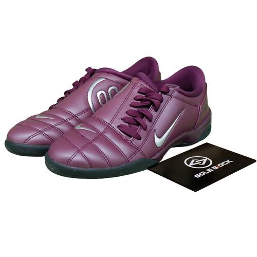 

Nike Total 90 3 SP HJ9351-600 EU 37.5 червоний