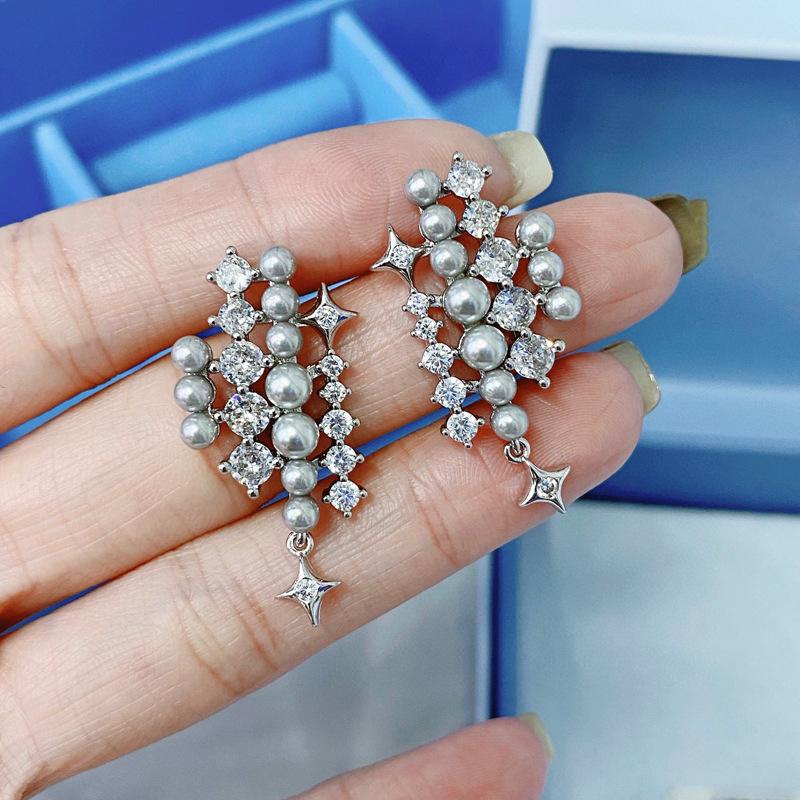 Howfang Sterling Silver Star Light Stud Earrings: Japanese & Korean Design with Inlaid Diamonds and Gray Pearls