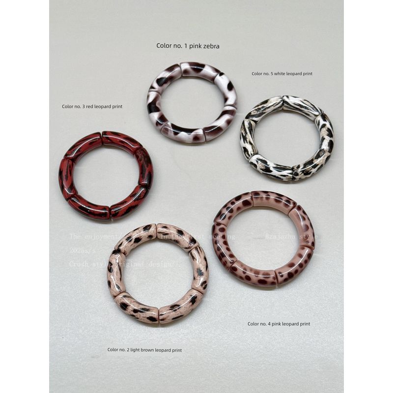 Fashion Item! Vintage European and American Leopard Print Resin Bracelet for Women, 2026 New Style, Unique and Niche, Exaggerated Jewelry