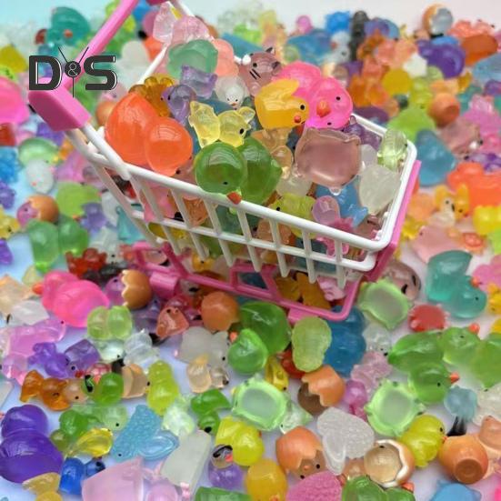 50/100 Pcs Mini Animal Figurines Glow-in-The-Dark Resin Ornaments Tiny Rabbits Dinosaurs Miniature Ornaments for Fairy Garden Micro Landscape Potted