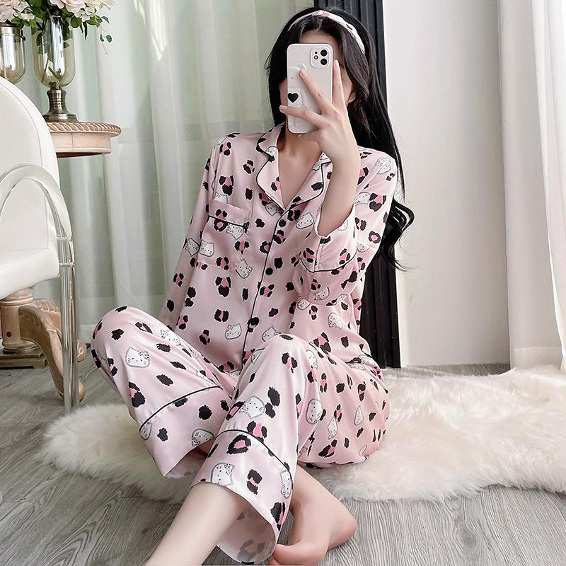 1011 new ice silk pajamas women's cartoon kitten cute personality long-sleeved trousers can be worn outside loungewear set