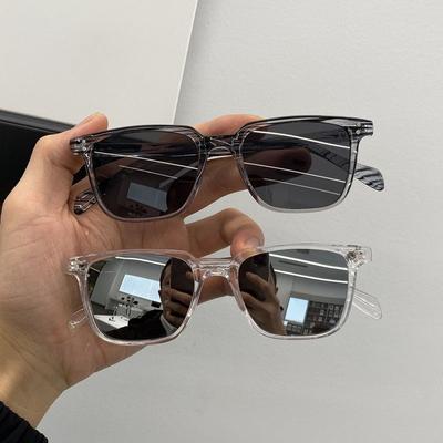 Non-polarized Fashion Vintage Small Square Sunglassess for Women Ladies Trendy Men Driving Sun Glassess Girls Travel Eyewear