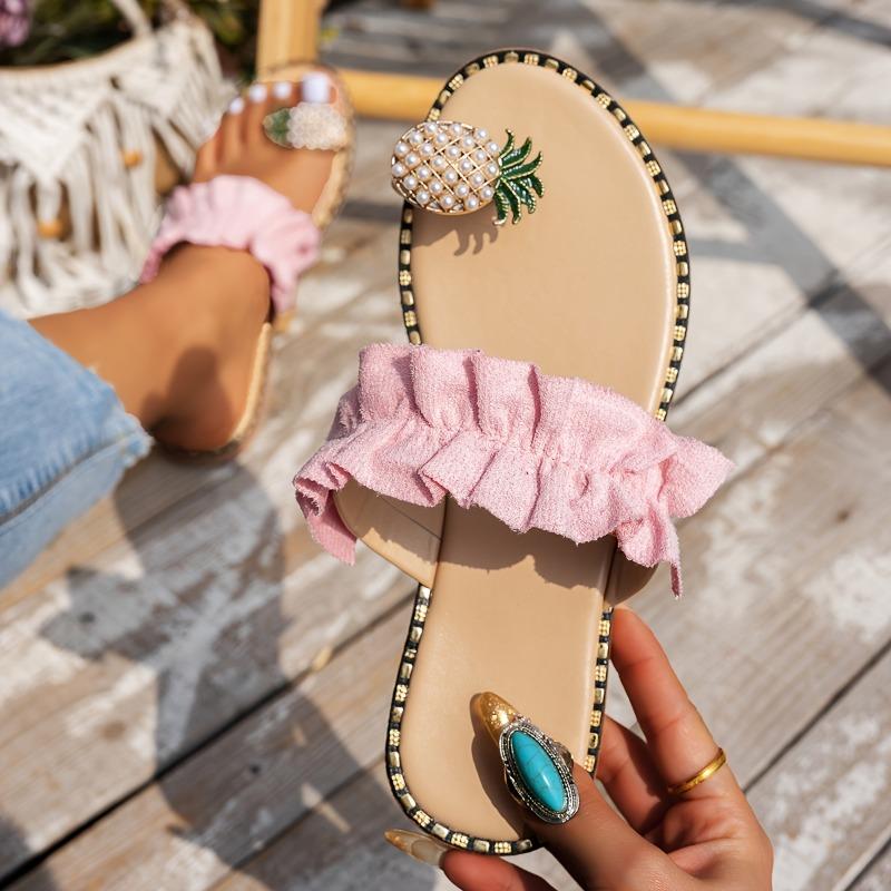 Damen Sommer Flache Pantoletten - Offene Zehen, Bequeme Runde Zehenpartie mit Dekorativem Ananas-Akzent, Lässige Strandschuhe, Schwarzes Stoffrüschen-Design