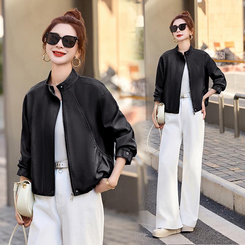 

2025 Весенняя женская однотонная куртка-косуха из ПУ кожи свободного кроя с воротником-стойкой Z8805 M (90-120 jin) чёрный