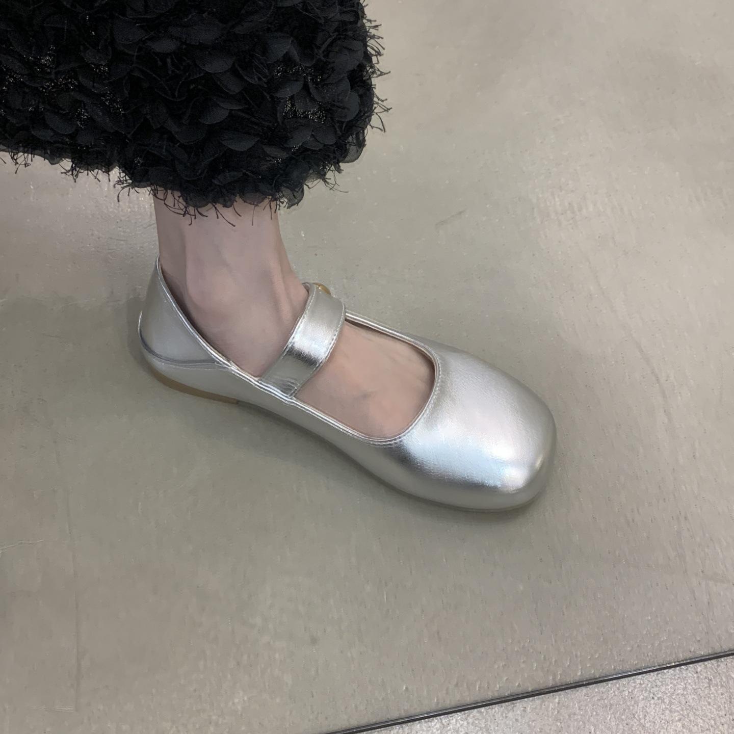 

Нишевые серебристые туфли Мэри Джейн на плоской подошве с мелким вырезом, женские, лето 2025, новые, универсальные, с французским круглым носком, из маленькой кожи 40 серебряный