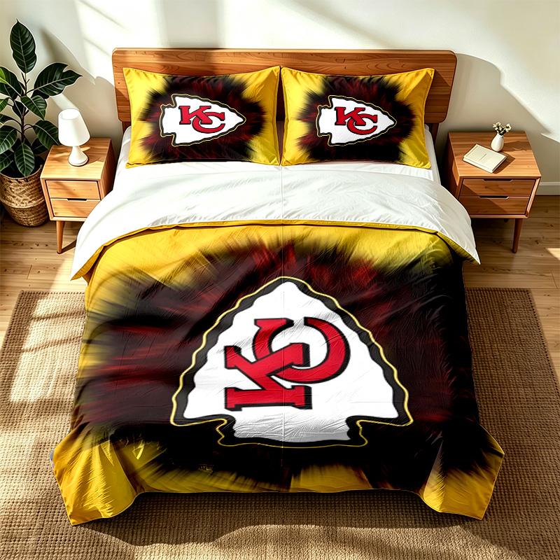 Kansas City Chiefs (23) 3pc Set Suitable for Master Bedrooms Soft and Comfortable an Ideal Gift for Family and Friends Includes One Duvet Cover and Tw