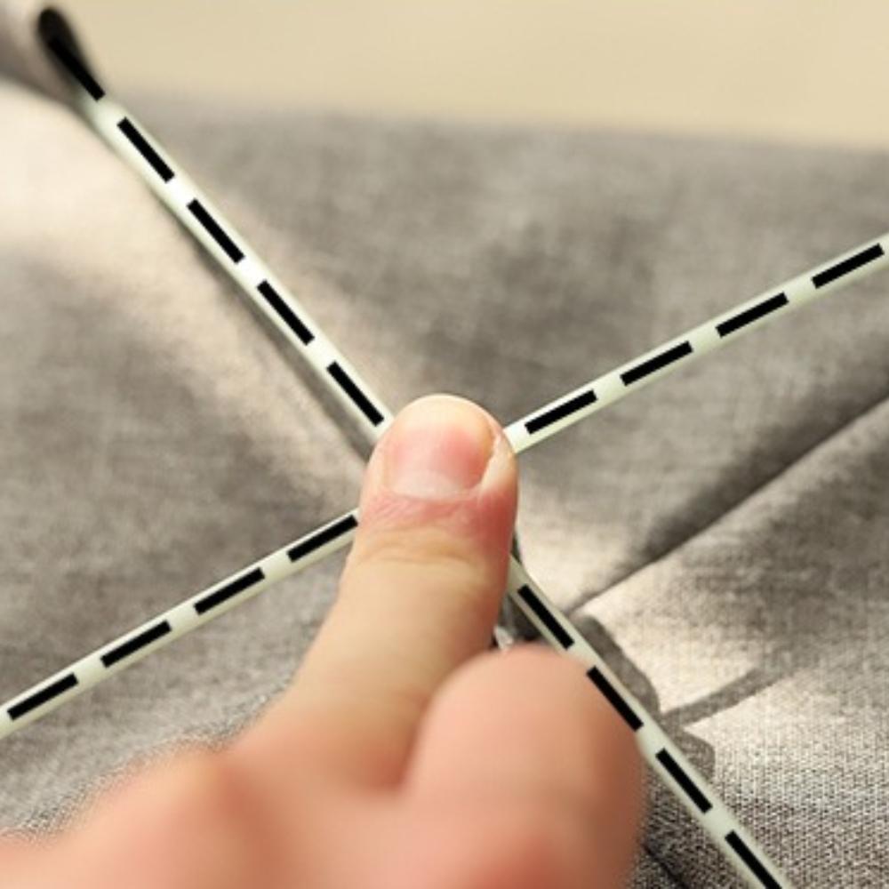 Breathable Felt Cats Tent with Interactive Toy Foldable Pets Cave Bed Four Seasons Universal Cat House for Indoor Cats & Kittens