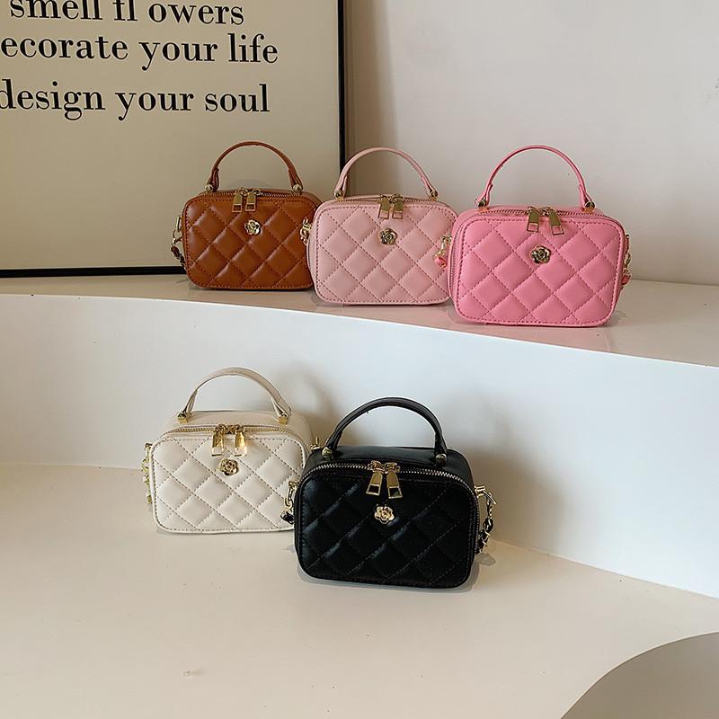 Kids Girls Cute Chain Shoulder Bag With Breathable Material For School And Outings