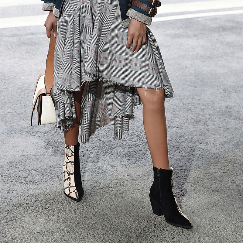 Fashion Brand Women Snake Print Winter Boots Women Ankle Boots Platform Pointed Toe Western Cowboy Boots Female Thick Heel Shoes Botas