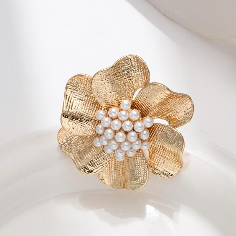 Flower ring retro exaggerated pearl jewelry women's high sense baroque irregular opening jewelry