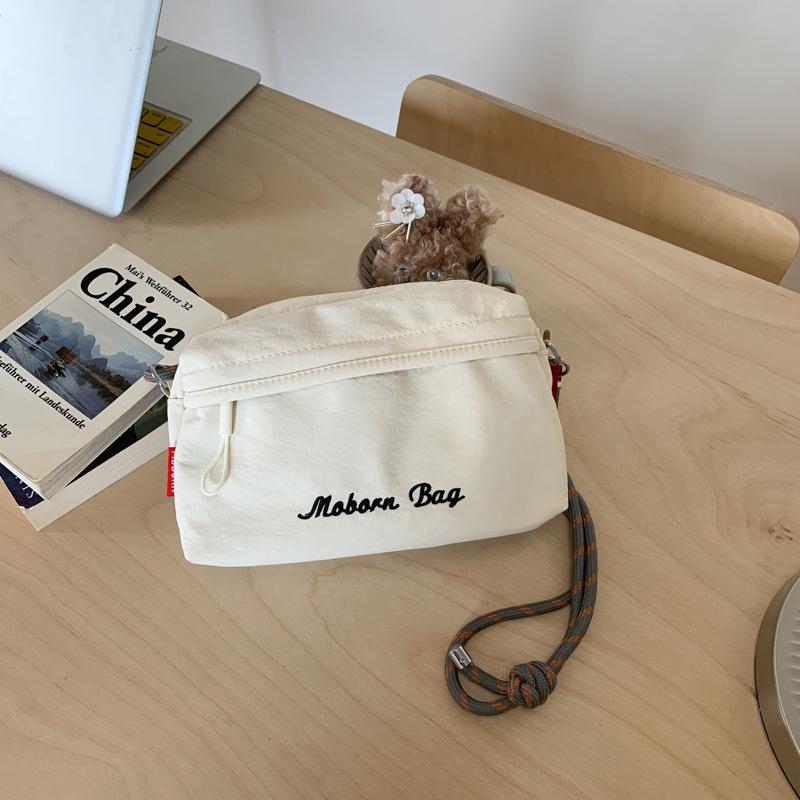 

Женская высококлассная сумка кроссбоди в корейском стиле - Легкая, универсальная, вместительная, маленькая квадратная монетница кремовый/белый