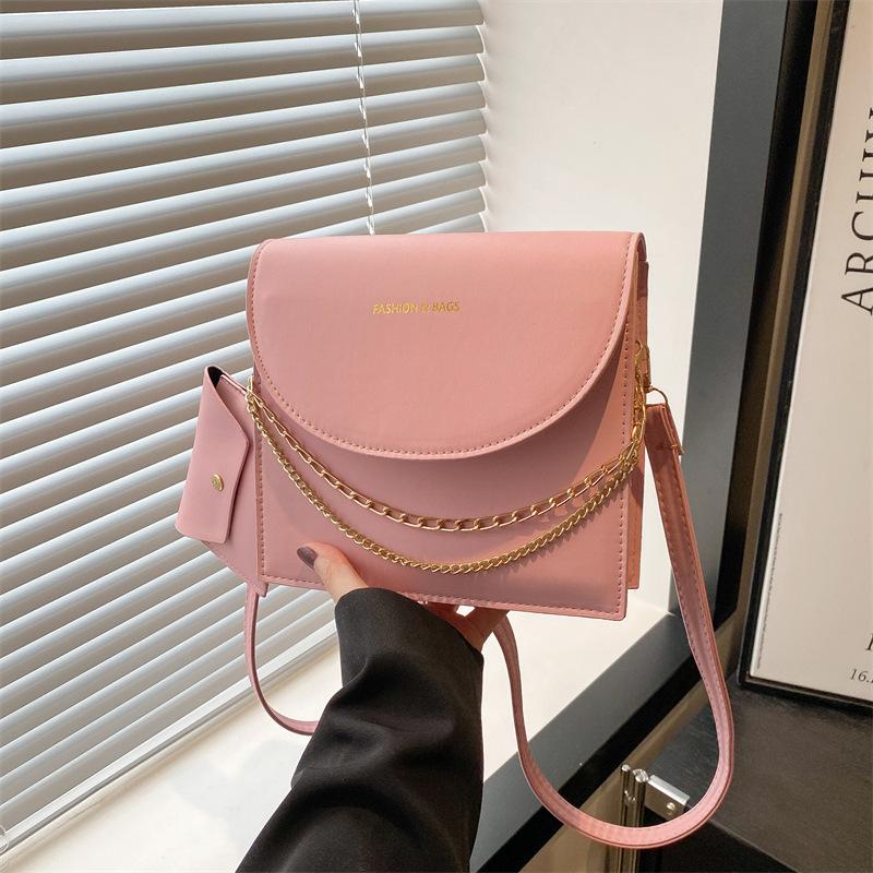 Casual simple new solid color chain fashionable large capacity temperament fashionable commuter messenger shoulder bag women