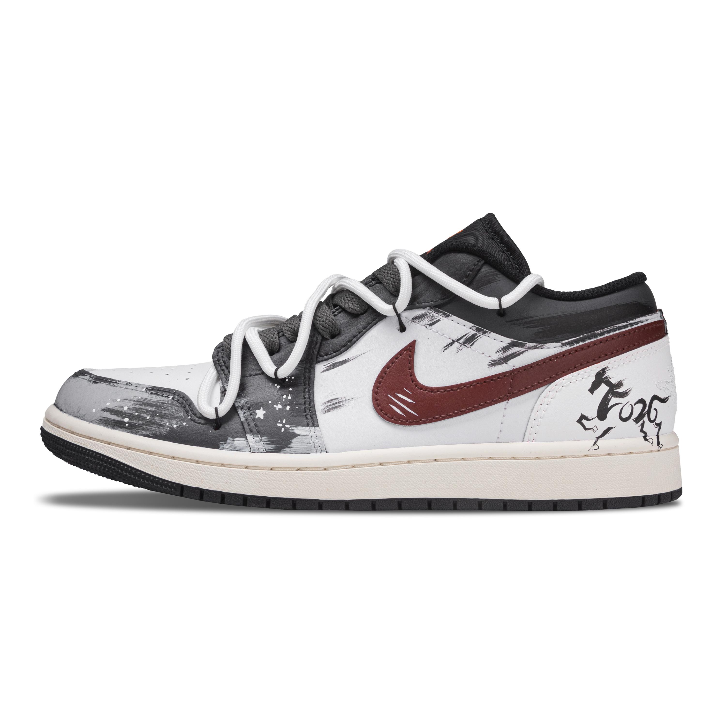 

Jordan Air Jordan 1 The Steed Welcomes Spring Abrasion Resistant Breathable Low top Vintage Basketball Shoes Men s 553558-081(Team28-) 44