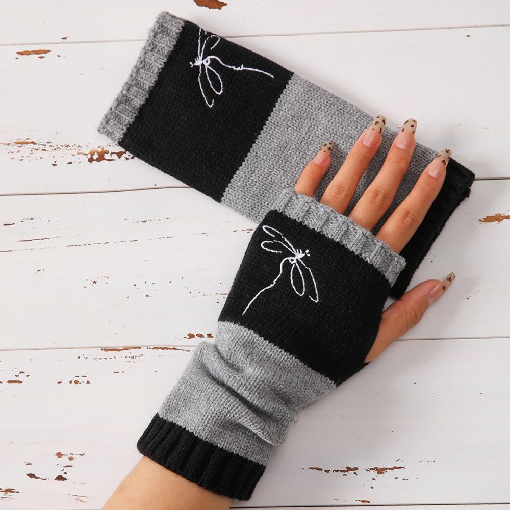 Embroidered Colour Block Gloves - Women's Warm Stretch Knit Gloves | Perfect for Autumn/Winter