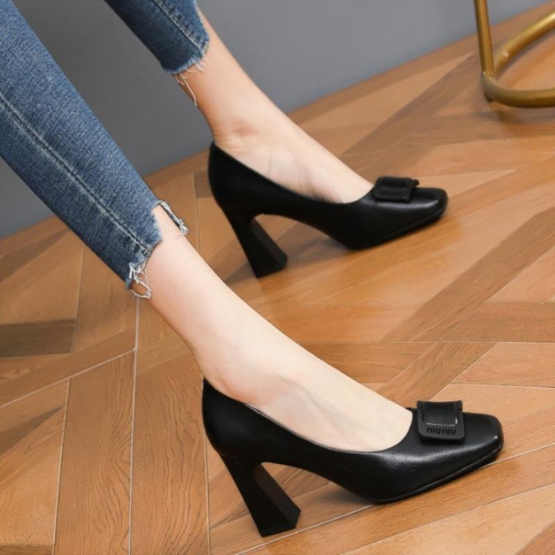 Square head single shoes women's thick heel spring new metal square buckle work shoes shallow high heel women's single shoes tide