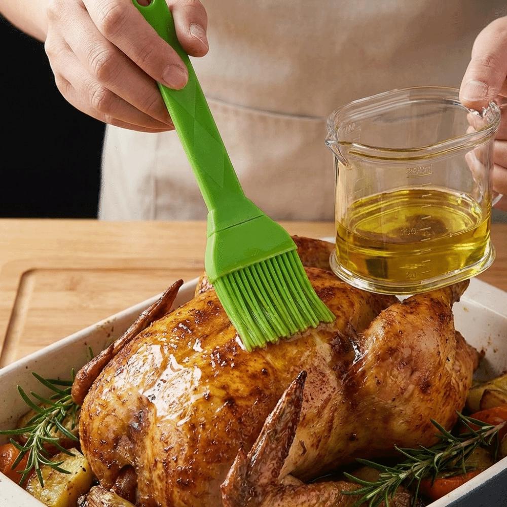 Heat Resistant Sauce Application Brush Non-Slip Handle Integrated Oil Pot Oil Brush  Kitchen