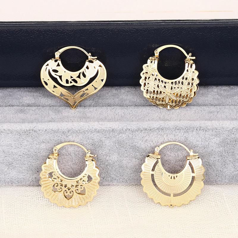Bohemian Fine Lace Women's Earrings - Ethnic Hollow Flower Hollow Pendant Earrings, Suitable for Daily, Party, and Vacation Wear