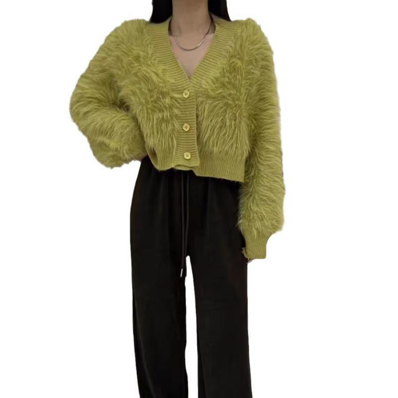 Women's Mink Velvet V-Neck Cardigan - 2023 Autumn/Winter Celebrity Style, Sweet Age-Reducing Long-Sleeve Sweater