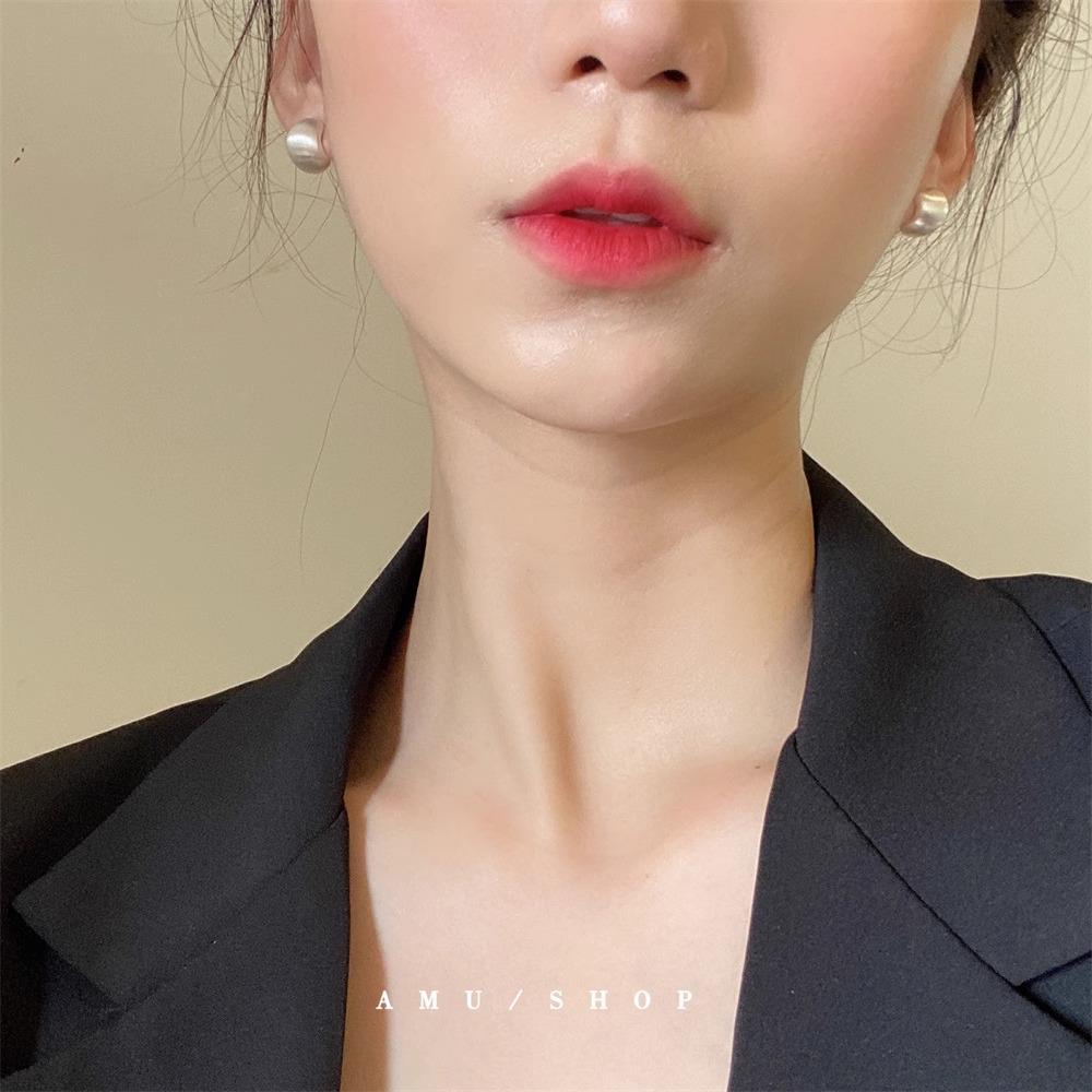 A.MU Little Magic Bean French Retro Gold Frosted Matte Stud Earrings Clips for Women