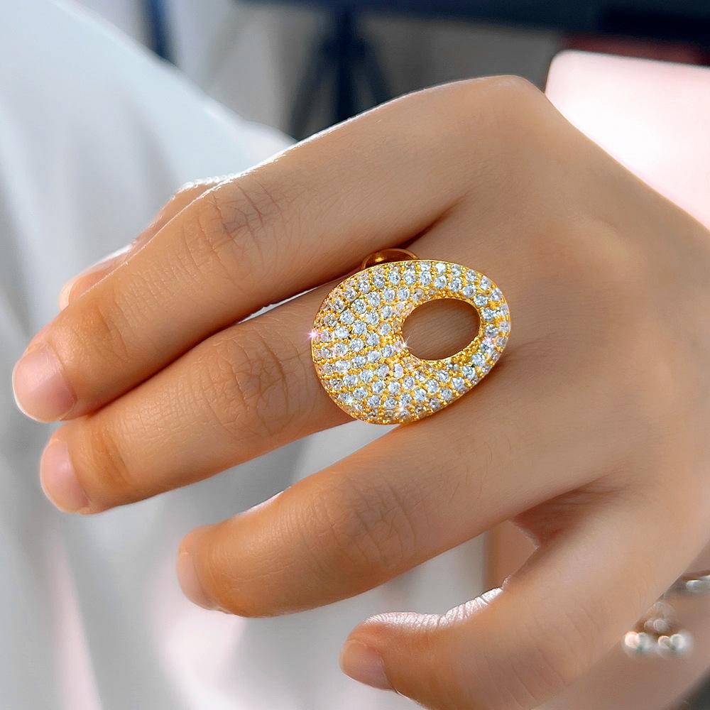 

Micro-Inlaid Zircon Live Ring Light Luxury Atmosphere Open Electroplated Gold Ring Hand Jewelry