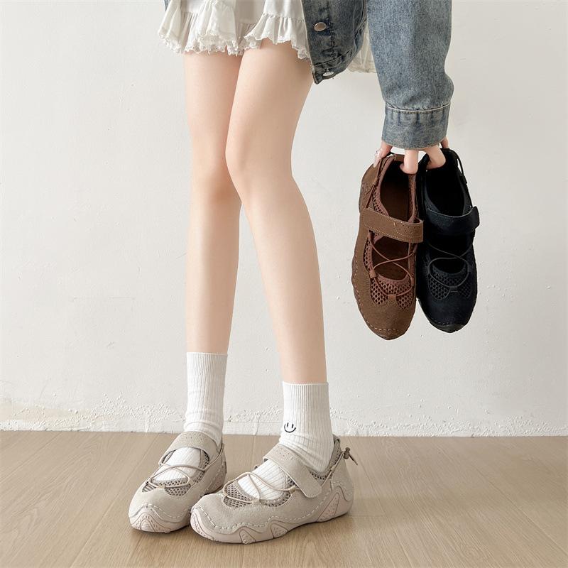 Retro brown French platform shallow mouth single shoes women's 2025 new autumn skirt versatile round head Mary Jane shoes