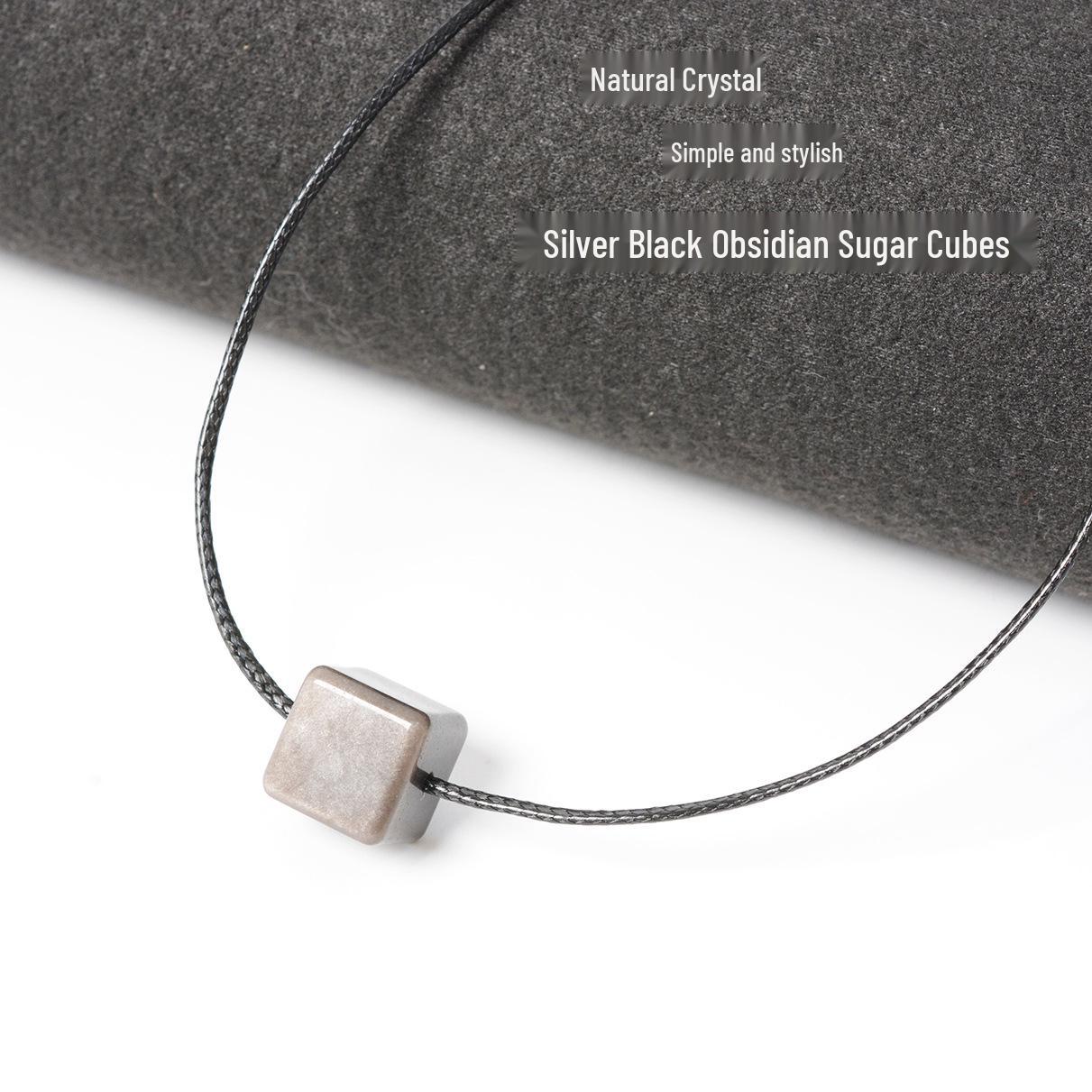 

Жіноче срібне намисто-підвіска з чорного обсидіану з висувним шнурком