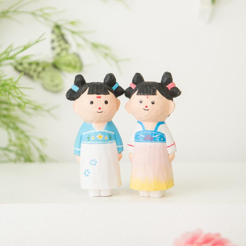 Wooden Girl Figurine - Handicraft Decorative Ornament Fancy Cute Action Anime Figures Movable Doll Toy Figurines & Miniatures