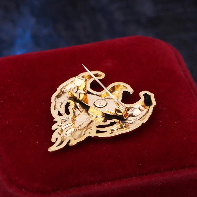 Retro Alloy Animal Eagle Lapel Pins and Brooches for Men College Style Shirt Suit Badge Jewelry School Uniform Accessories