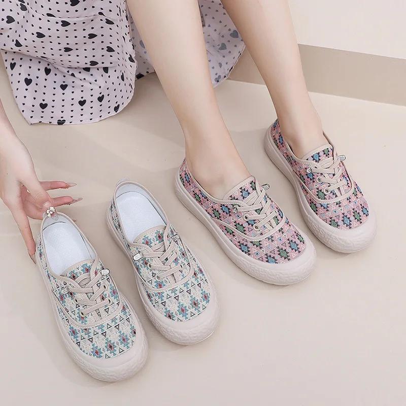 Fashion Women's Thick Soled Canvas Shoes Spring Fashion Casual Slip-on Flats Soft Sole Sneakers Women Comfortable Non Slip Walking Shoes