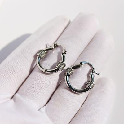 Fashion Cool Premium Micro-Inlaid Zircon Round Earrings Women'S Light Luxury Temperament Ear Buckles Commuter Earrings 431