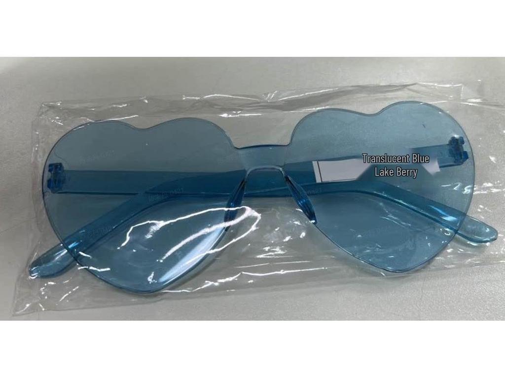 Transparent Heart-Shaped Jelly Sunglasses for Men & Women - European & American One-Piece Design