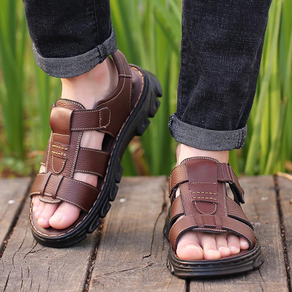 Sandals Men's Fashion New Leather Sandals Outdoor Non Slip Thick Soled Roman Leather Sandals Men Beach Shoes