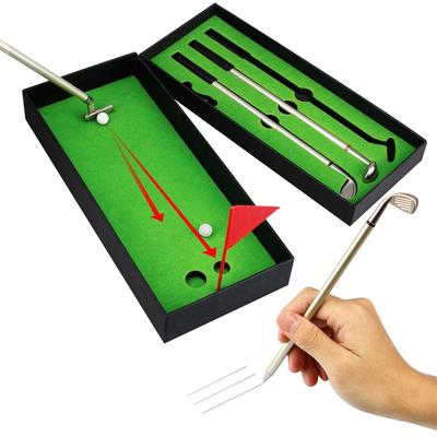 Ensemble de stylos de golf, mini stylo de bureau, cadeau comprenant un putting green, 3 clubs, des balles et un drapeau, jeux de bureau