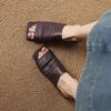 Mode NEU Sommer Damen Hausschuhe Eckige Zehenpartie Klobiger Absatz Schuhe Echtes Leder Schuhe für Damen Prägnante Plissierte Damen Sandalen Zehentrenner